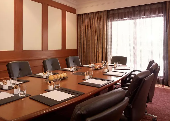 Hyatt Regency 5*